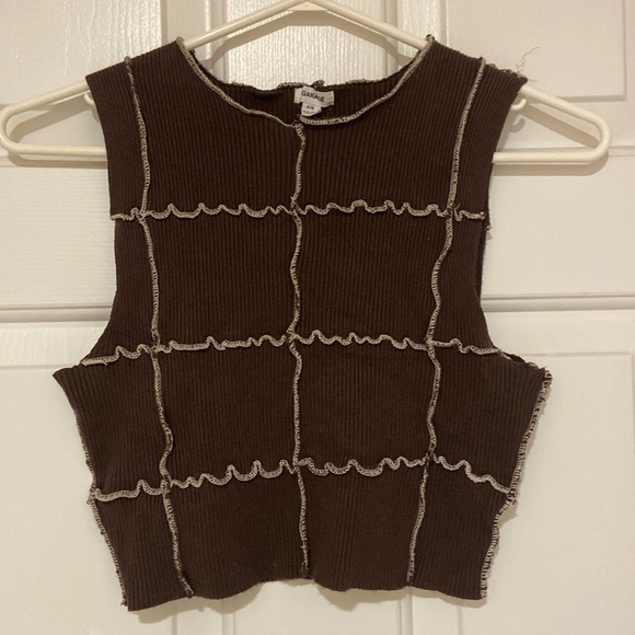 Garage going out top - Picture 1 of 2